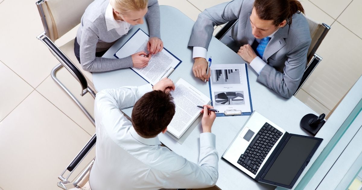 From Chat to Sales: What Drives Conversions
