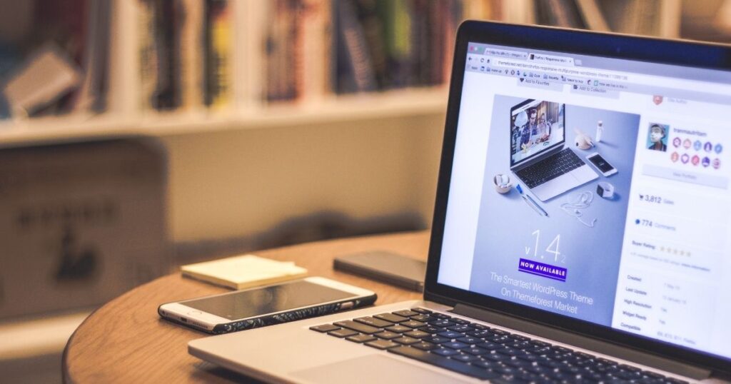 From Visitor to Customer: How Direct Website Communication Converts Better