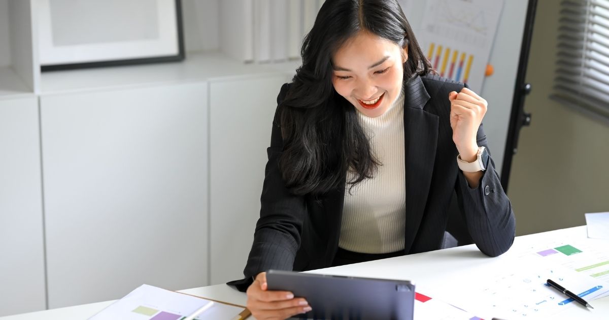 Humanizing the Digital Sales Journey with Click2Connect